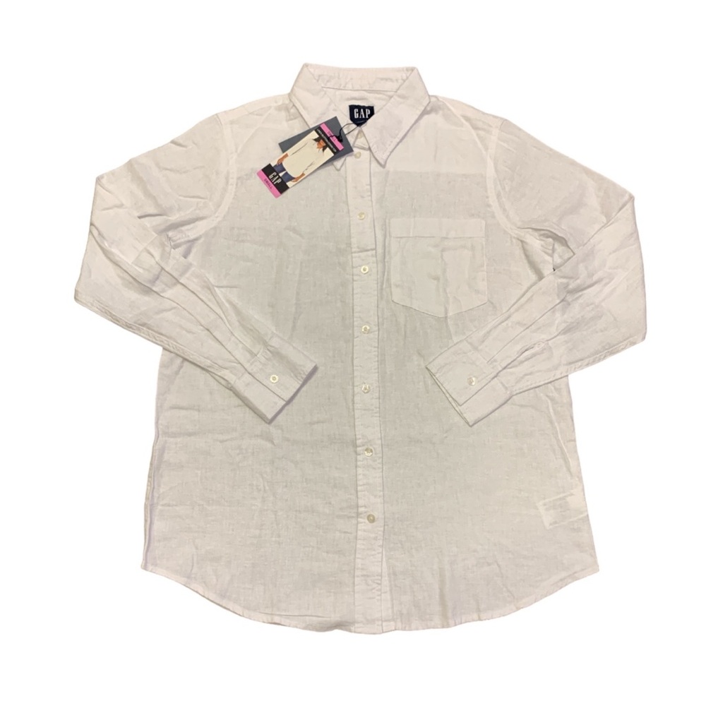 Ladies white linen button-down blouse from the gap. 55% linen 45% rayon. NWT
